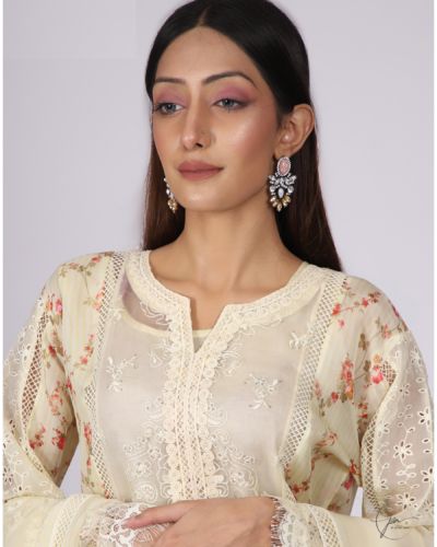 IVORY FLORAL PRINTED PAKISTANI DRESS MATERIAL